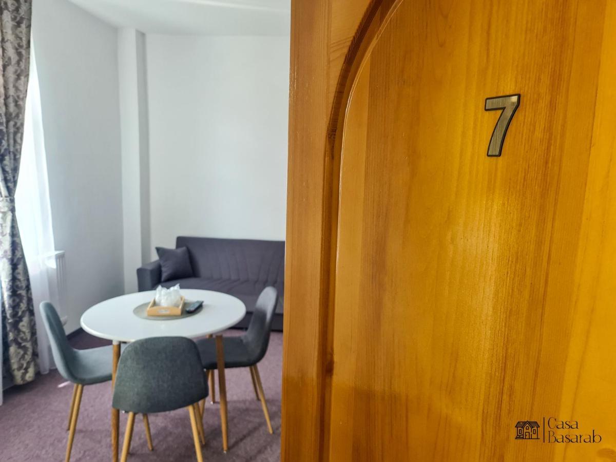 Casa Basarab Hotel Calimanesti Ngoại thất bức ảnh