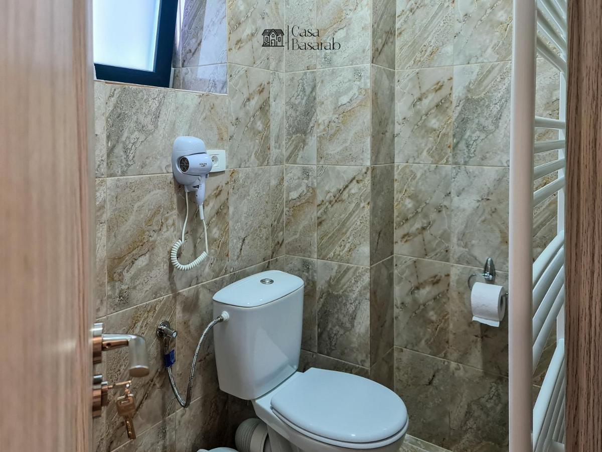 Casa Basarab Hotel Calimanesti Ngoại thất bức ảnh
